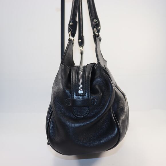 Salvatore Ferragamo Black Leather Shoulder Bag Gancini Logo - Picture 3 of 8